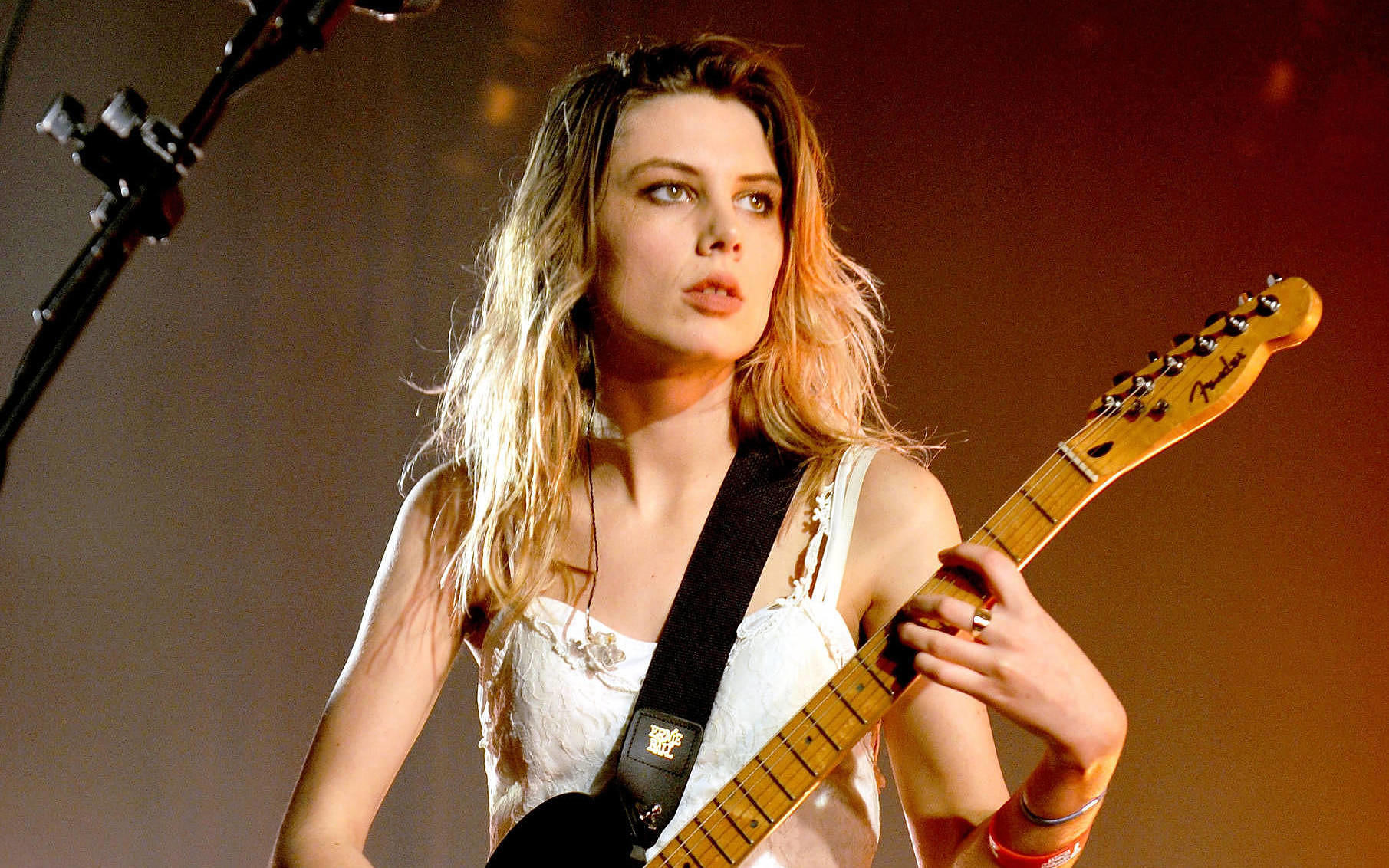 Wolf Alice tickets 2025
