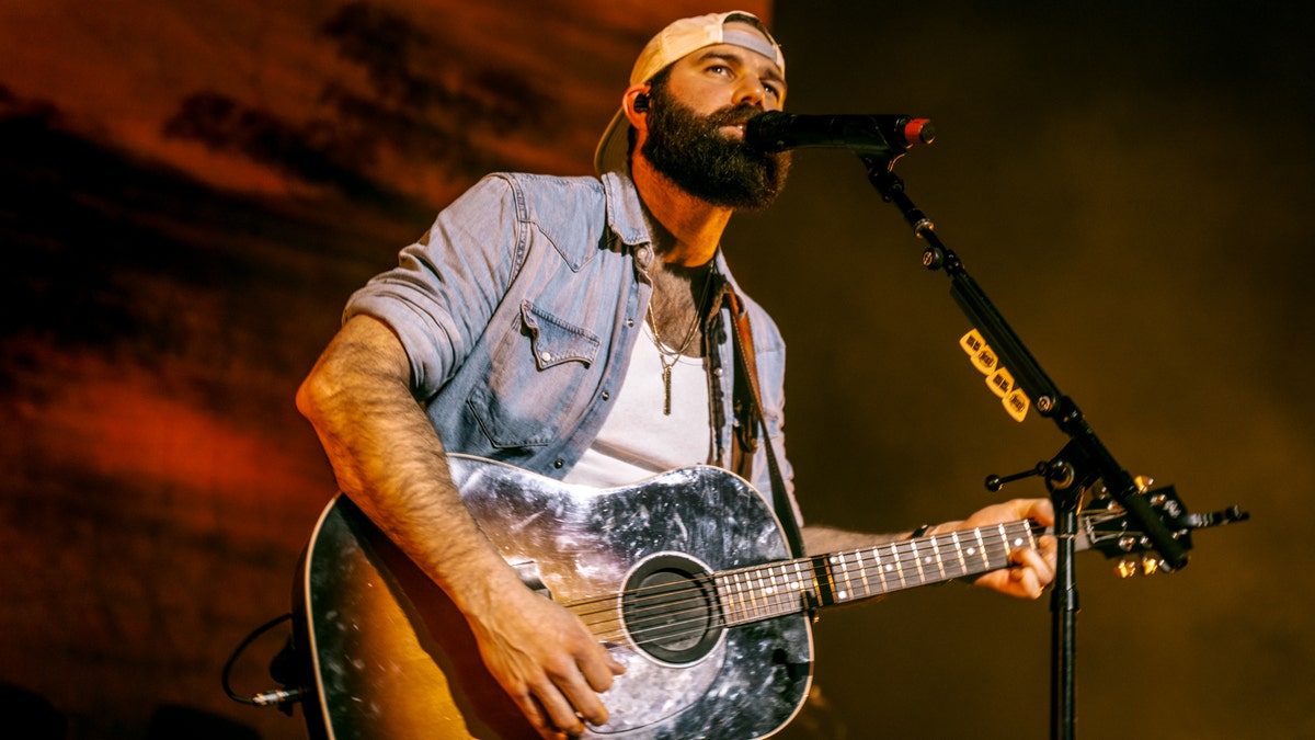 Jordan Davis concert Duluth 2025