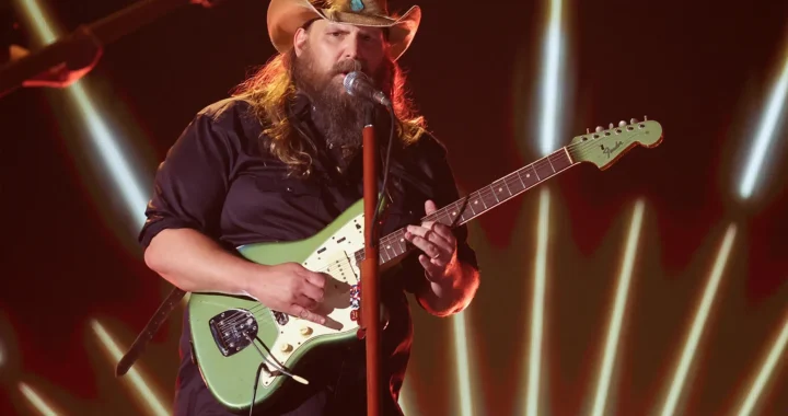 Chris Stapleton Atlanta Concert Tickets — Aug 21, 2026 at Mercedes-Benz Stadium